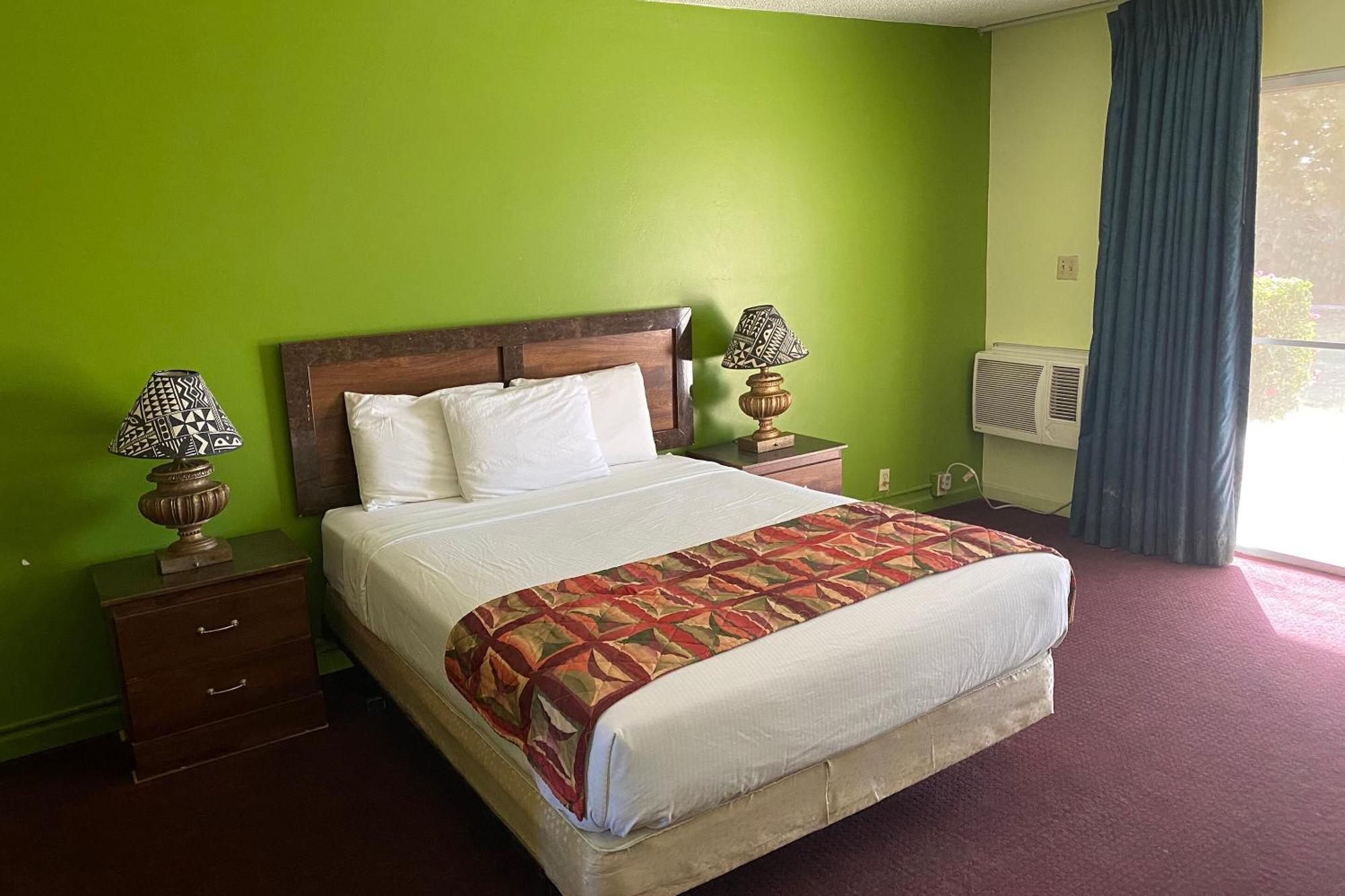 Hotel Oyo Az Desert Grove